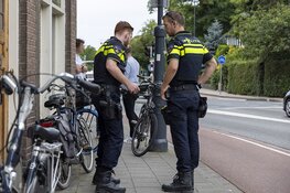 Fietsster gewond na botsing met auto op het Prinsen Bolwerk in Haarlem