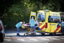 Scooterrijdster gewond bij ongeval Korte Kleverlaan Bloemendaal