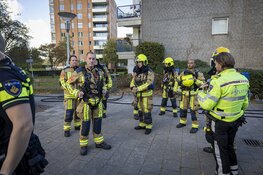 Brandweer groots uitgerukt bij brand Wooncomplex Johan Limpershof