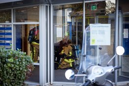 Brandweer groots uitgerukt bij brand Wooncomplex Johan Limpershof