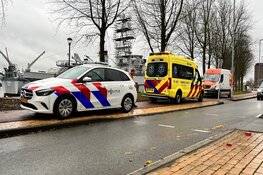 Postbode aangereden op de Spaarndamseweg in Haarlem