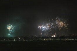 Veel vuurwerk boven Haarlem ondanks vuurwerkverbod