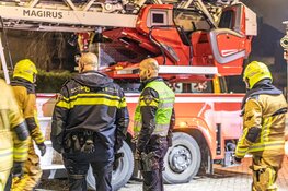 Brand in villa met rieten kap te Aerdenhout