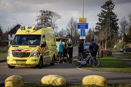 Fietser gewond na aanrijding met busje op de Dijkzichtlaan