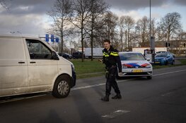 Fietser gewond na aanrijding met busje op de Dijkzichtlaan