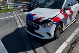 Politieauto betrokken bij botsing in Haarlem