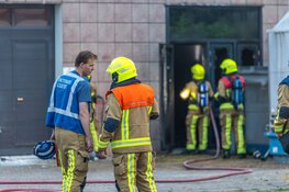 Felle brand bij bedrijf in Haarlem snel onder controle