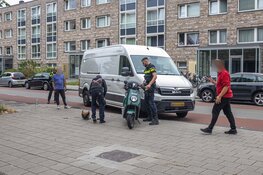 Bestuurder deelscooter aangereden in Haarlem