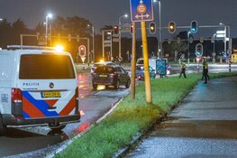 Auto klemgereden op Kleverlaan in Haarlem