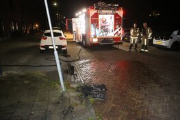 Bewoner weet brandende accu van jetboard snel naar buiten te gooien