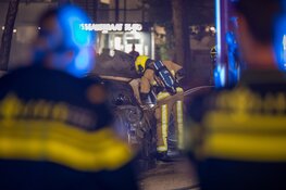 Auto door brand verwoest in Haarlemse Rousseaustraat