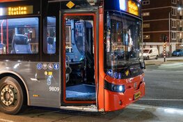 Ongeluk tussen auto en bus in Haarlem