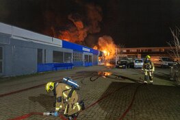 Uitslaande brand in Haarlemse witgoedzaak