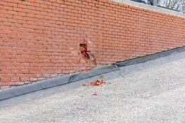 Automobilist kantelt in parkeergarage Haarlem