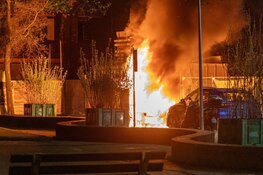 Auto door brand verwoest op Graafschapstraat in Haarlem