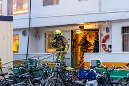 Opvangboot voor asielzoekers in Haarlem ontruimd na brand