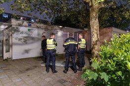 Vuurwerkbom bij basisschool naar binnen gegooid in Haarlem