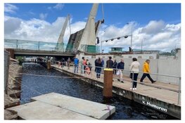 Cruquiusbrug druk bezocht tijdens Dag van de Bouw