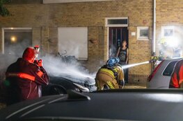 Autobrand in Siwartstraat te Haarlem