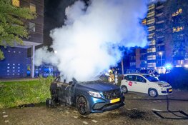 Autobrand aan de Jan van Zutphenstraat in Haarlem