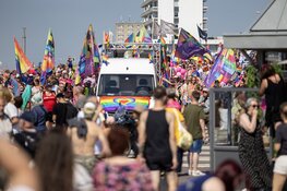 Pride at the Beach tocht 2024 door Zandvoort