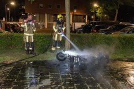Scooterbrand aan Gerard Ravestraat in Haarlem
