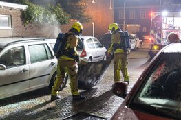 Auto door brand verwoest aan Saturnusstraat in Haarlem