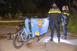 CoolBlue bakfiets vernield in de Haarlemse Waarderpolder