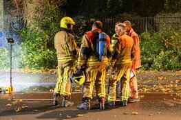 Elektrische auto gaat in vlammen op in Haarlem