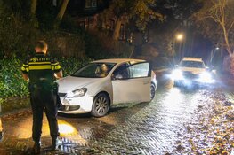Auto gaat er vandoor na ongeluk in Bloemendaal