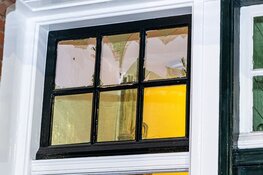 Straat afgezet door explosie bij woning in Haarlem