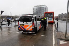 Fietser aangereden door lijnbus in Haarlem