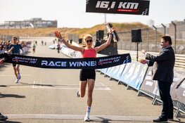 Zandvoort Circuit Run scheurt voorbij met sportieve en zonnige sfeer