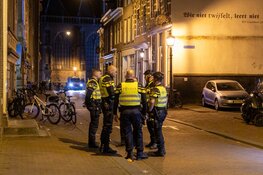 Straat in centrum Haarlem afgezet na mogelijk schietincident