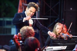 Indrukwekkend Herdenkingsconcert met nieuw elan door Kennemer Jeugd Orkest en spoken word