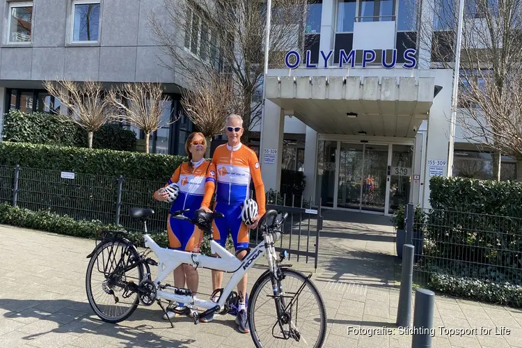 Blinde Alice fietst op tandem van Eindhoven naar de Costa Blanca