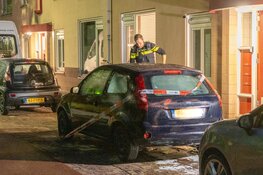 Nachtelijke autobrand aan Vondelweg in Haarlem