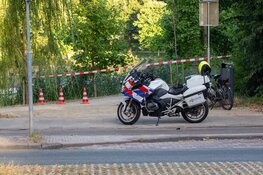 Fietser zwaargewond bij ongeval, andere fietser aangehouden politie doet onderzoek in Haarlem