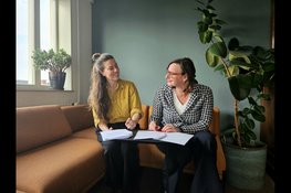 Fotograaf Ilvy Njiokiktjien gaat verhalen van woningnood vastleggen