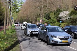 Deur uit auto na ongeval tussen twee auto’s in Heemstede