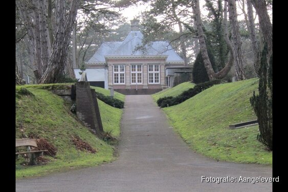 Excursie op begraafplaats Bloemendaal