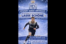Lasse Schöne geeft training op woensdag 29 april tijdens Koninklijke HFC Voetbalkamp