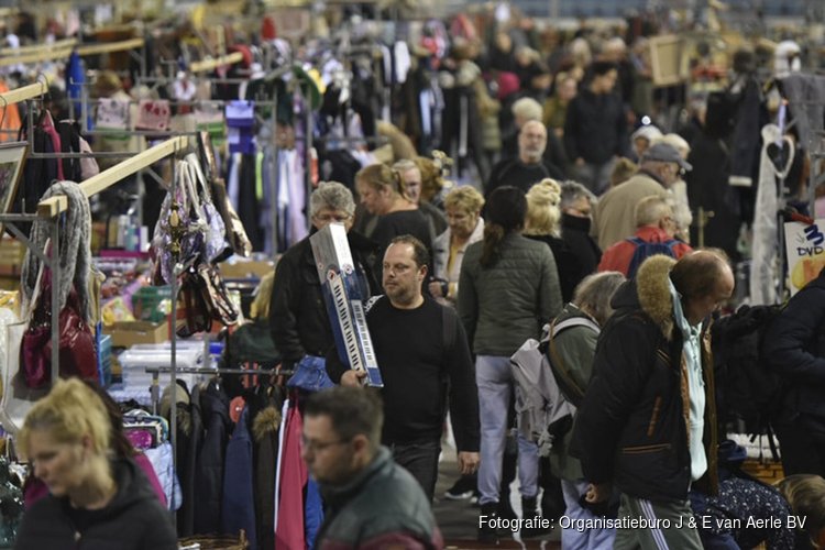 Super Snuffelmarkt in Haarlem op zondag 4 oktober