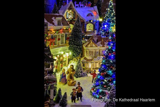 De hemel op een kier: Kerstwereld in Kathedraal Haarlem