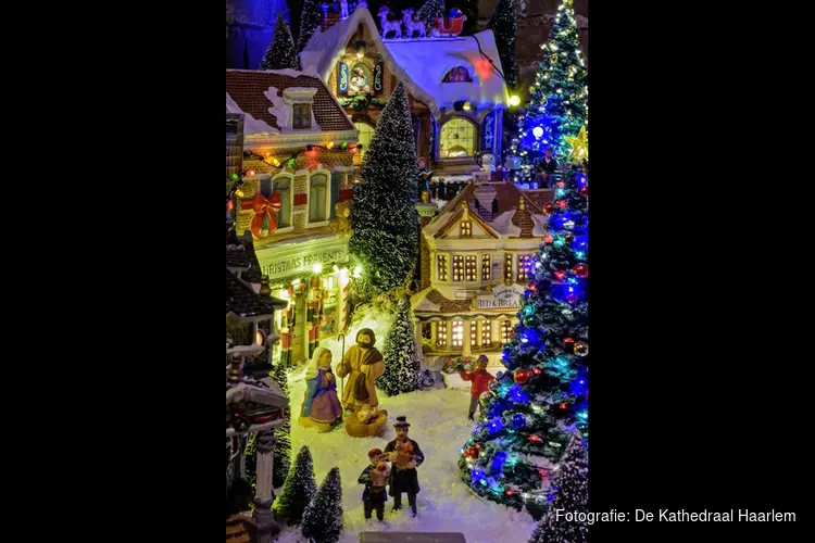 De hemel op een kier: Kerstwereld in Kathedraal Haarlem